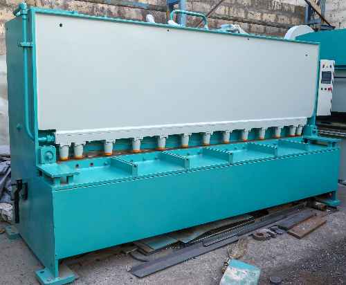 Variable Rake Angle Shearing Machine (0sign)