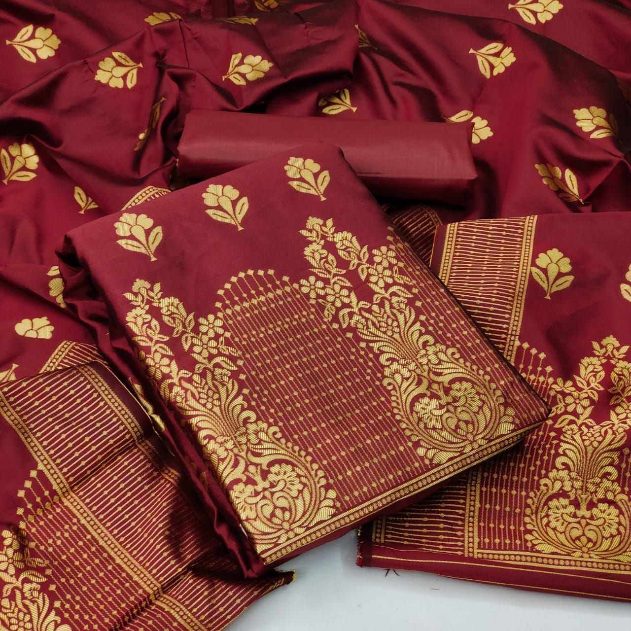 Women's Cotton Silk Jacquard Kurta Pant With Dupatta Set