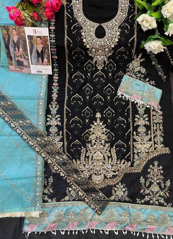 Trendy Georgette Embroidered Pakistani Suits