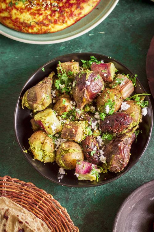 Mixed Gujarati Vegetables (Surti Undhiyu)
