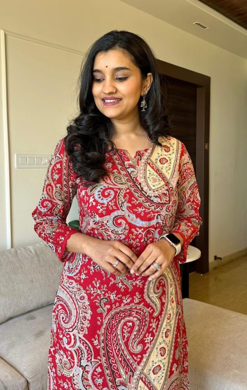 Red Round Neck Kurta Set