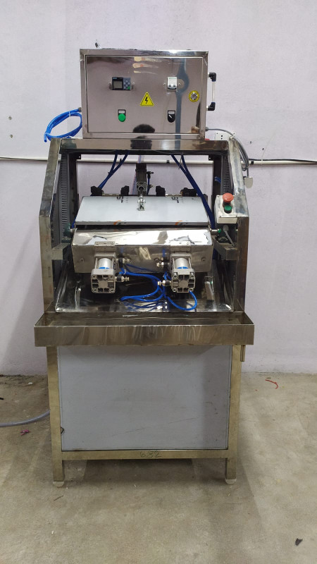 Semi Automatic Soda Filling Machine
